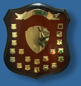 Large walnut perpetual shield 42 cm tall