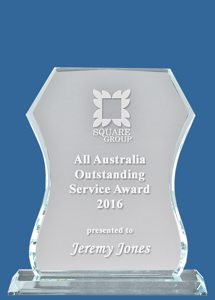 1338_e Shield Clear Glass Award Trophy (10mm Thick)