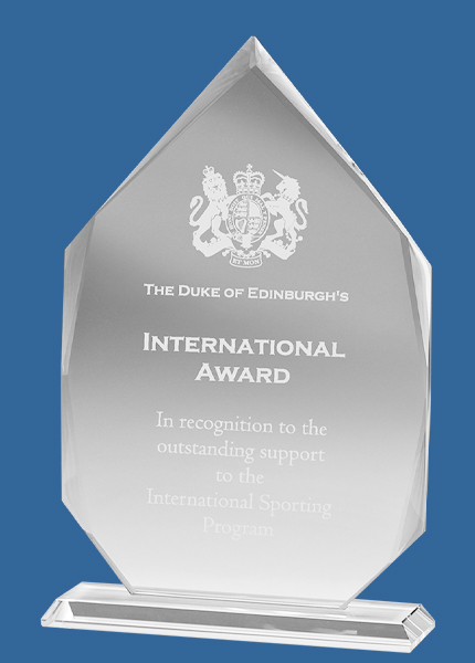 CT645_t Classic Arrowhead Clear Glass Award Trophy (10mm Thick)