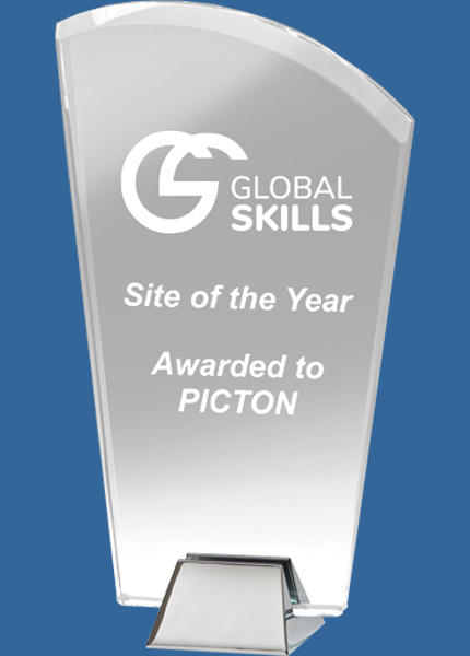 GM112_t Tracer Glass Trophy with detachable Metal Base
