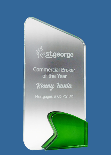 1399_GNe Apex Blade Clear Glass Award Trophy (15mm Thick)