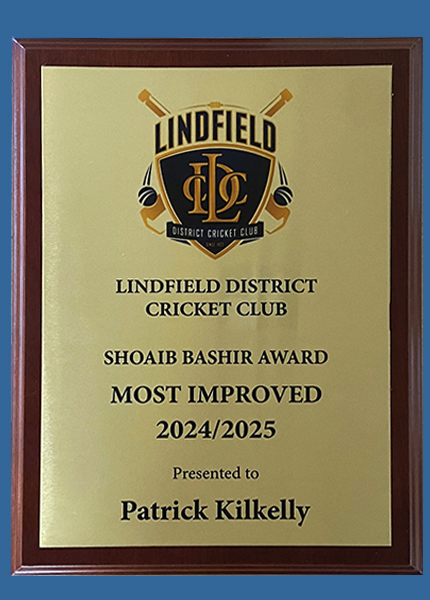 PL_WN+SG Walnut Plaque with Satin Gold