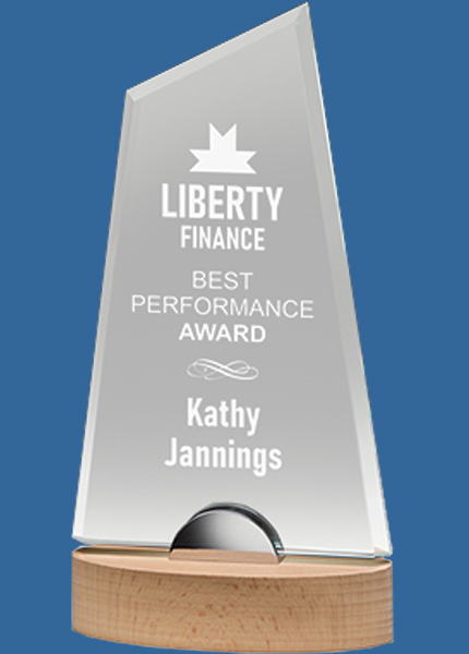 QM103_t Flotilla Crystal & Wood Award