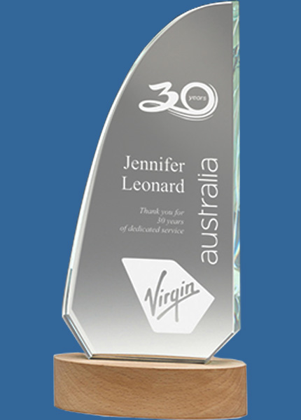QT05t Corvette Crystal & Wood Award